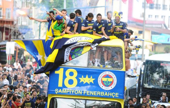 Fenerbahçe Şampiyonluk Sokak Etkinlikleri
